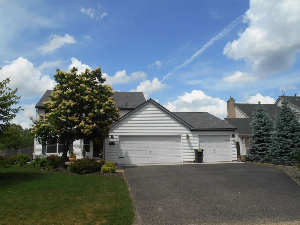4013 Stonebridge Drive S, Eagan