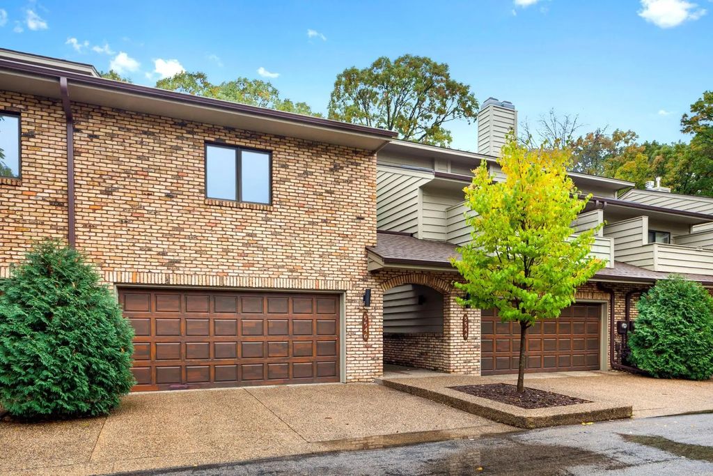 5546 Village Drive, Edina