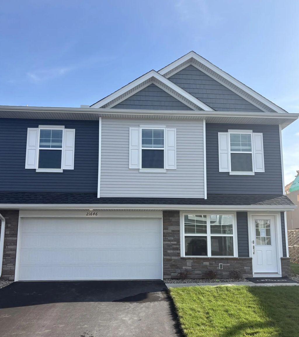 21646 Magnolia Way, Farmington