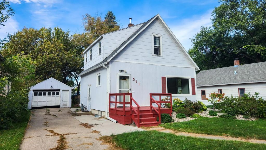 511 11th Street N, Moorhead