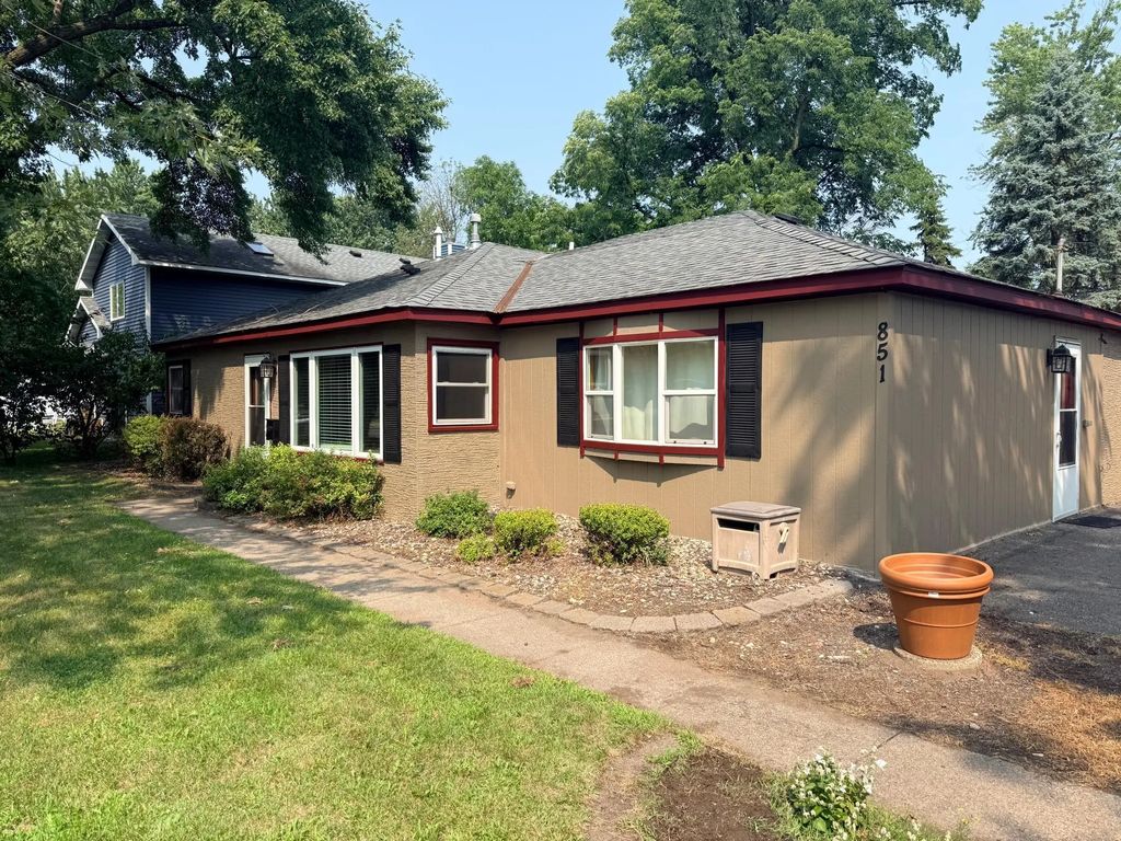 851 Brisbin Street, Anoka