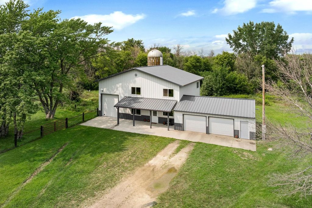 57414 205th Street, Austin