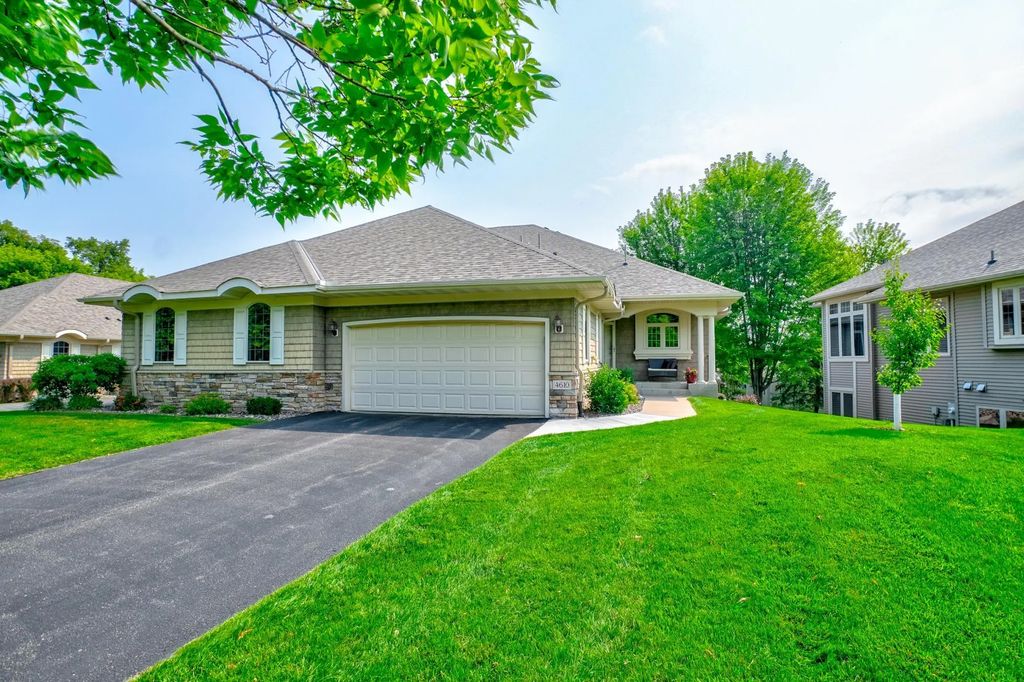 4610 Dallas Lane N, Plymouth