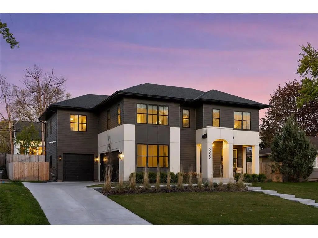 5925 Chowen Avenue S, Edina