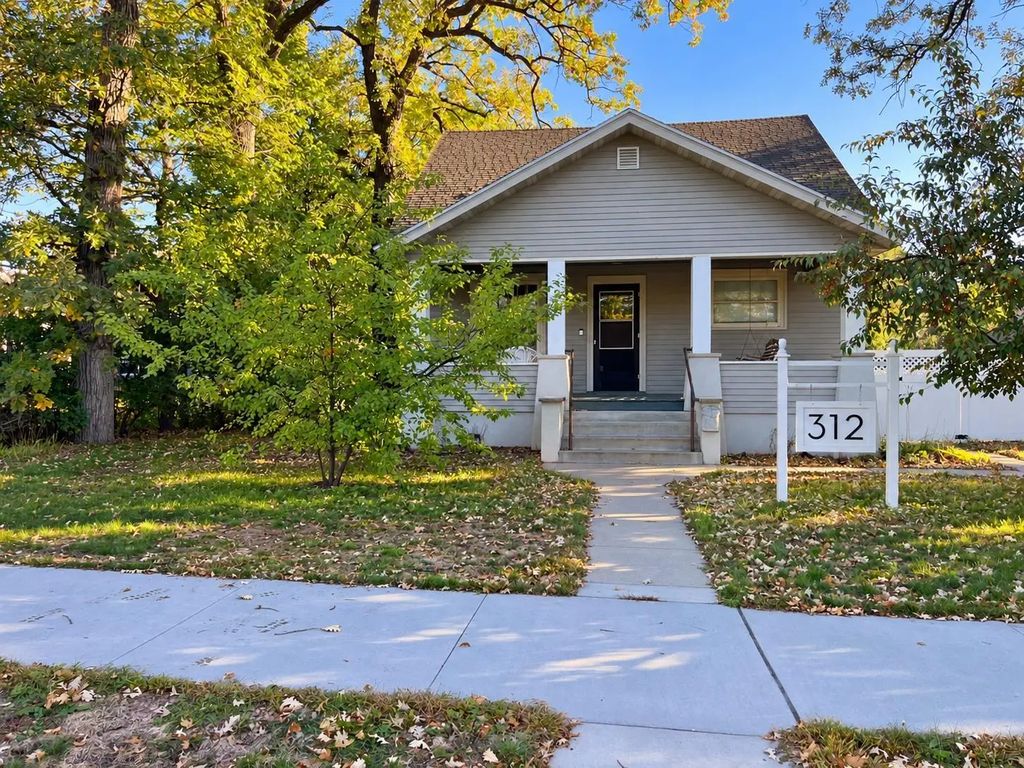 312 2nd Avenue N, Sauk Rapids