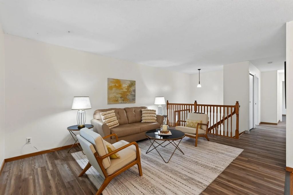 1010 E 145th Street, Burnsville