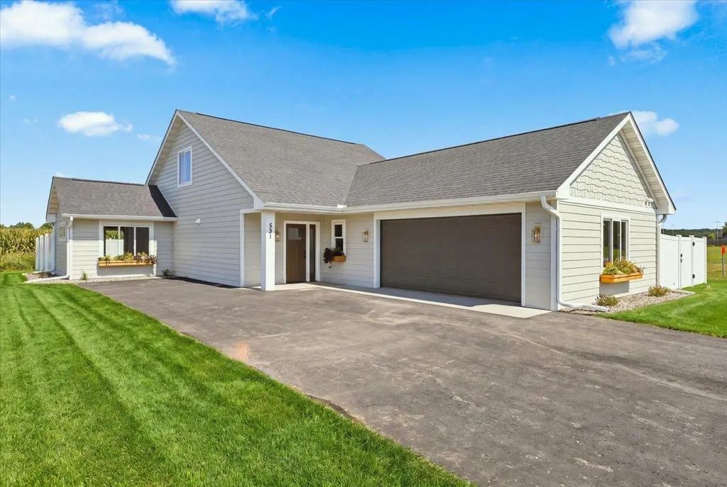 531 Brooks Street, Amery