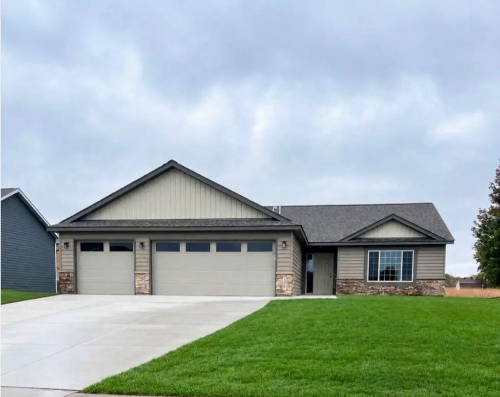 350 Stoneridge Lane Ne, Owatonna