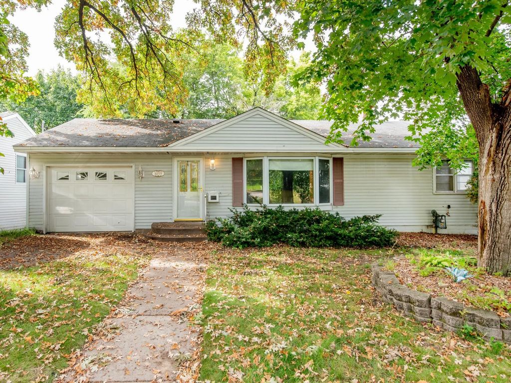 1359 Sumner Street, Saint Paul
