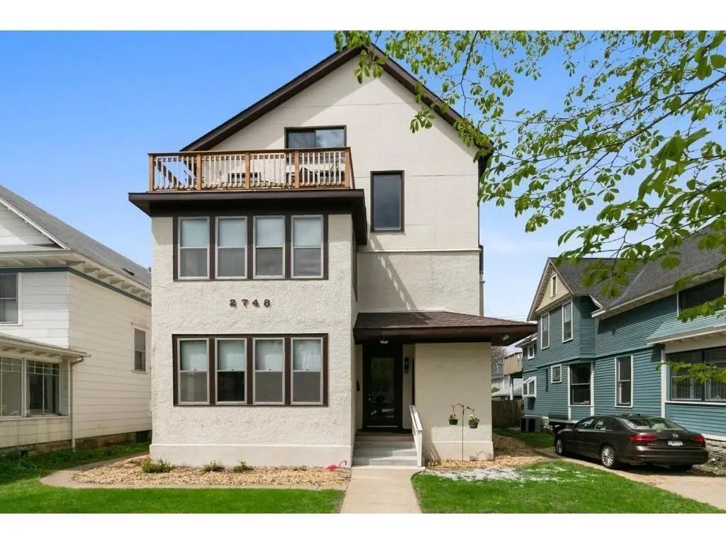 2748 Dupont Avenue S, Minneapolis