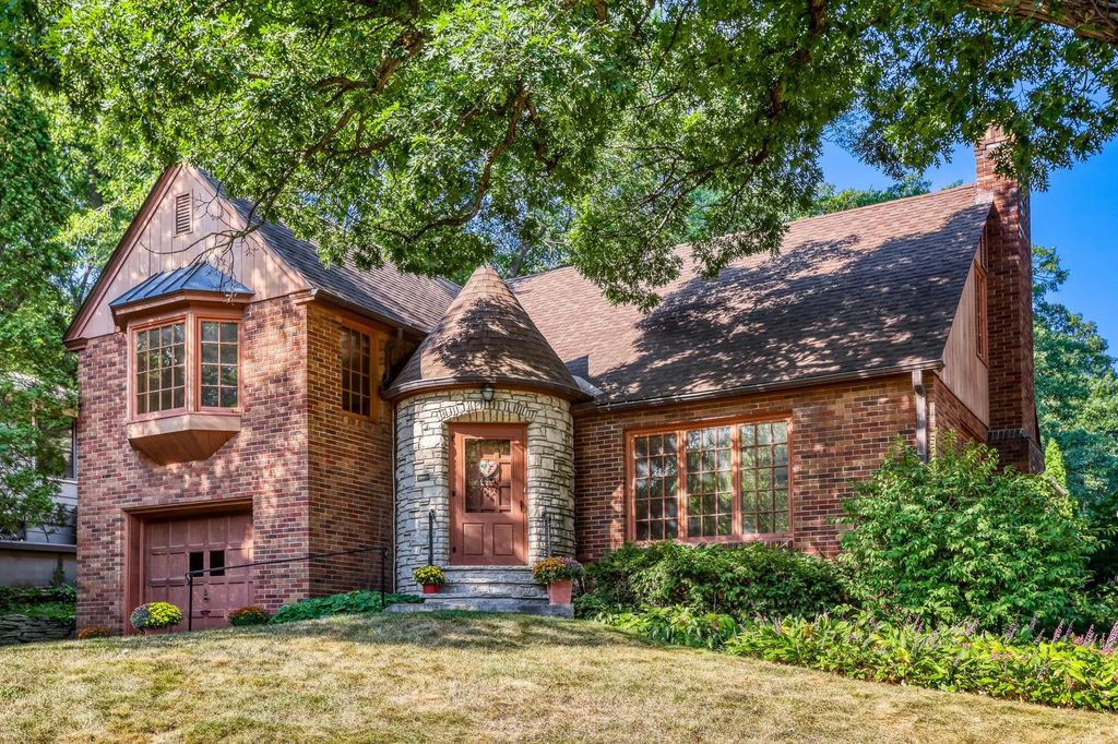 1393 Keston Street, Saint Paul