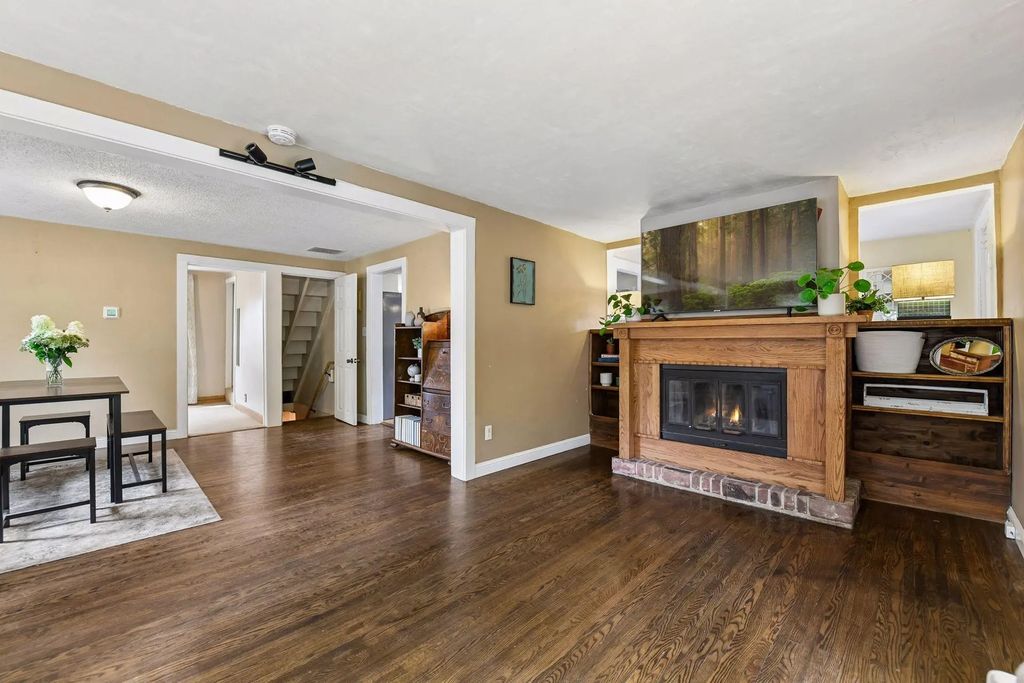 7706 Erie Avenue, Chanhassen