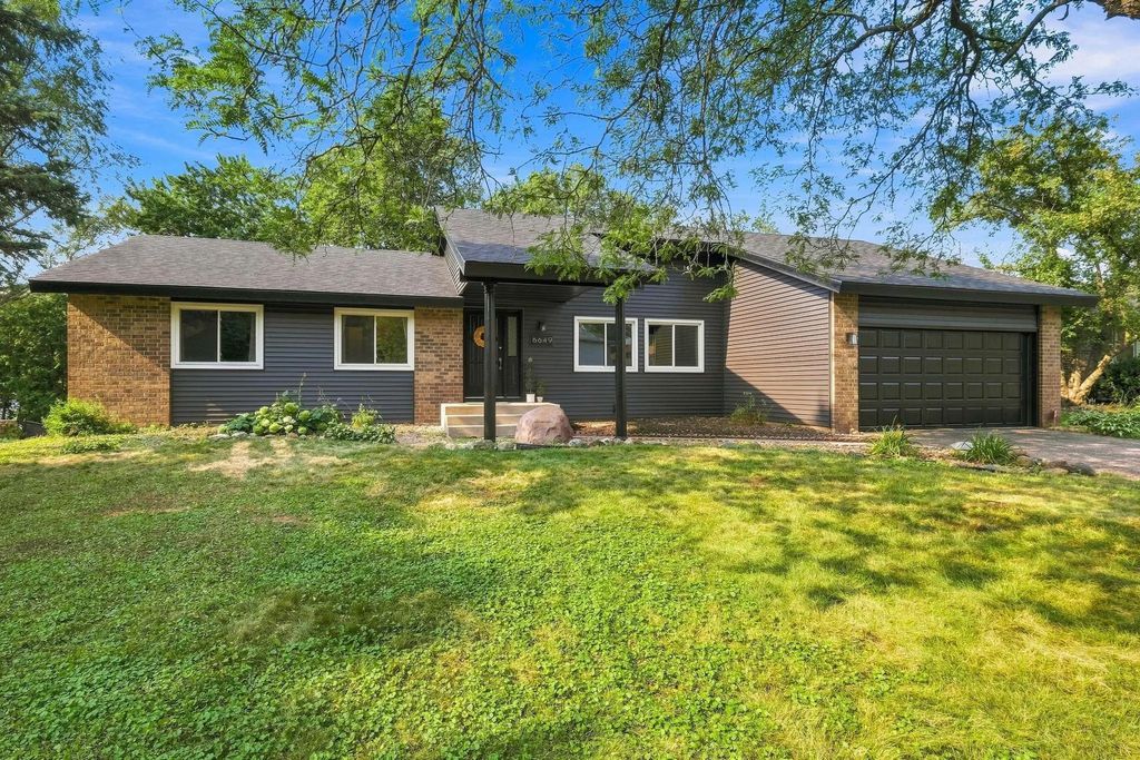 6649 Buckingham Road, Woodbury