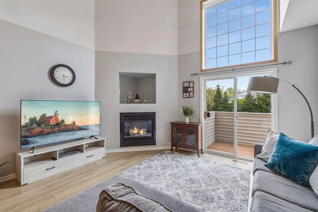 17679 Hackberry Court, Eden Prairie