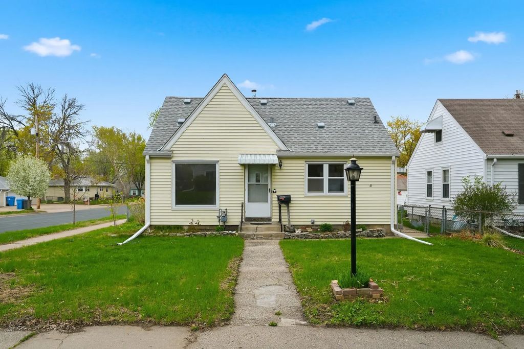 5701 38th Avenue S, Minneapolis