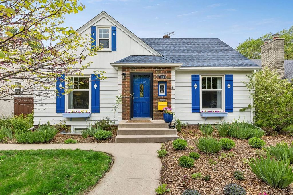 4251 Abbott Avenue N, Robbinsdale