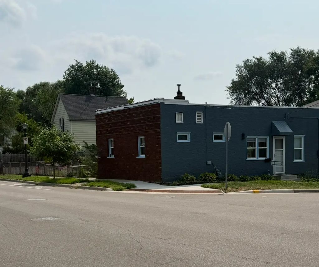 318 Front Avenue, Saint Paul