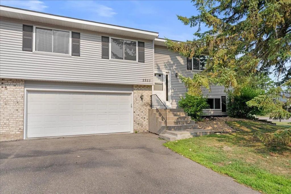 2823 Wimbledon Ridge, Woodbury