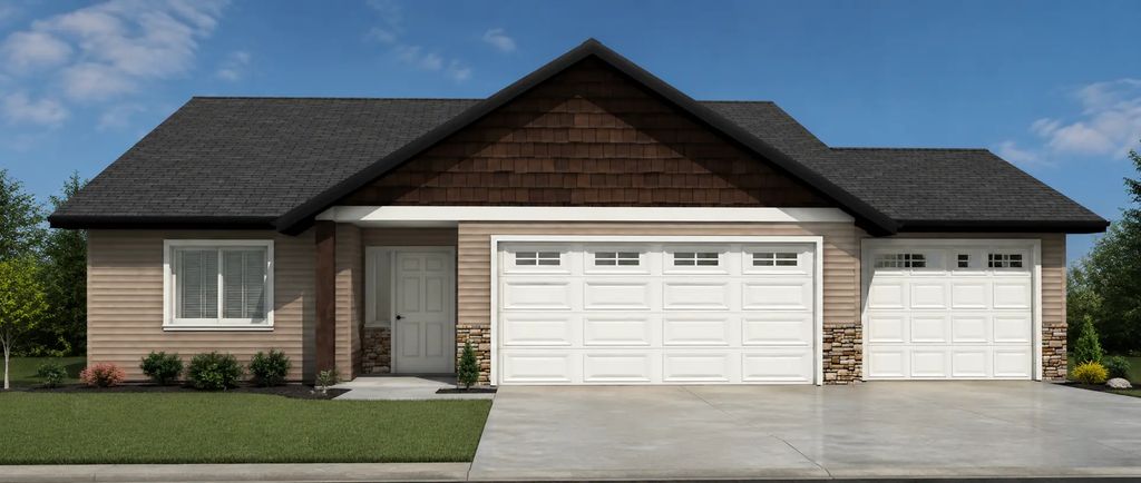 1048 Village Lane, Detroit Lakes