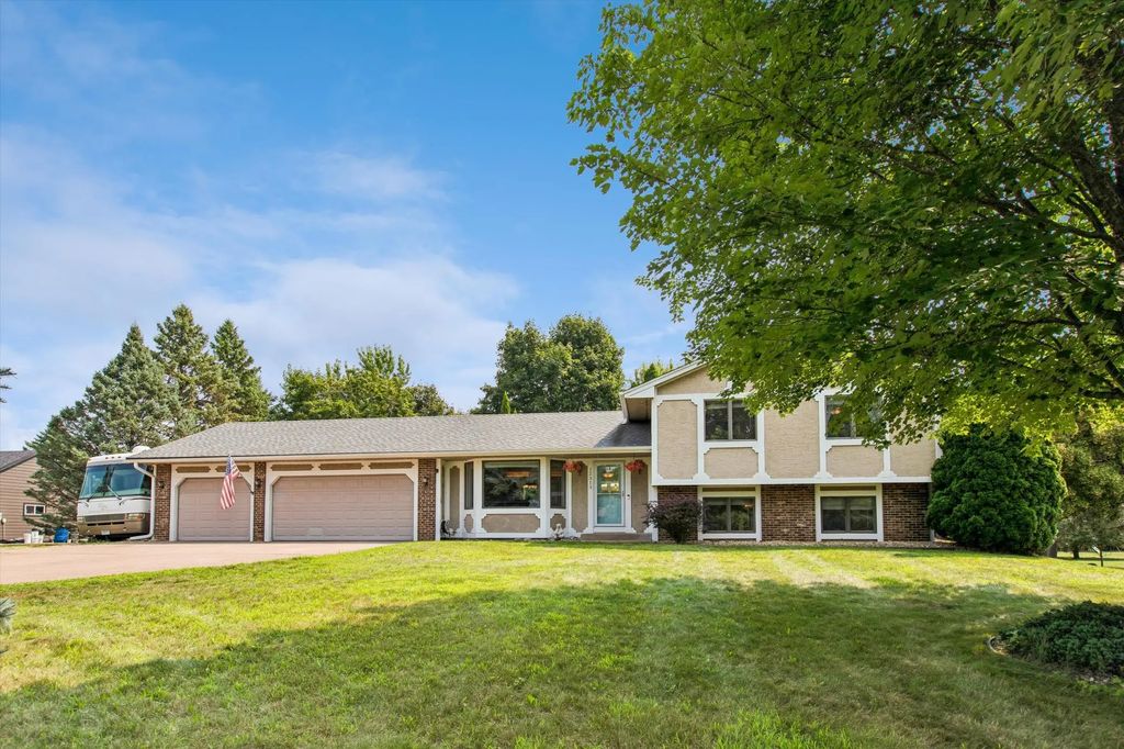 12313 Europa Avenue N, White Bear Lake