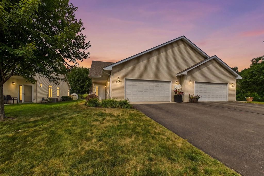 2307 Norwood Lane, Mound