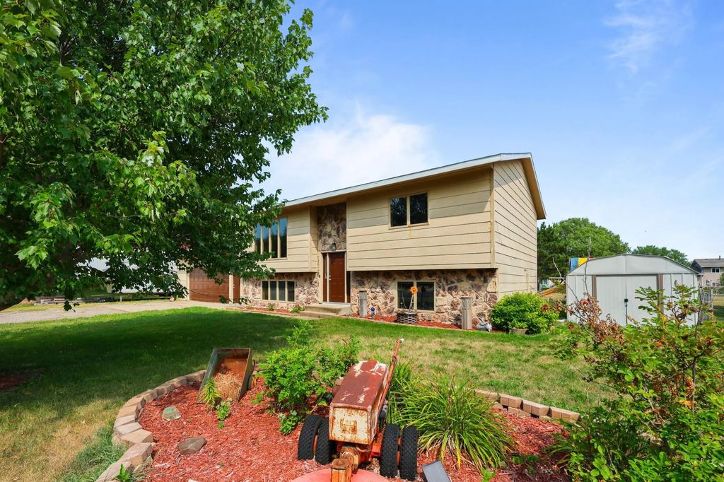 1232 Cypress Road, St Cloud