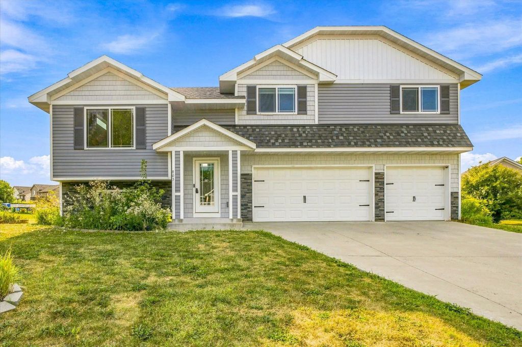 805 Highview Loop Se, Pine City