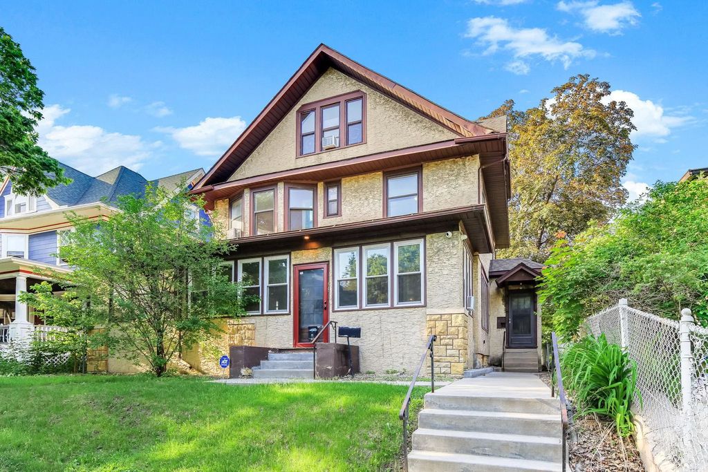 852 Ashland Avenue, Saint Paul