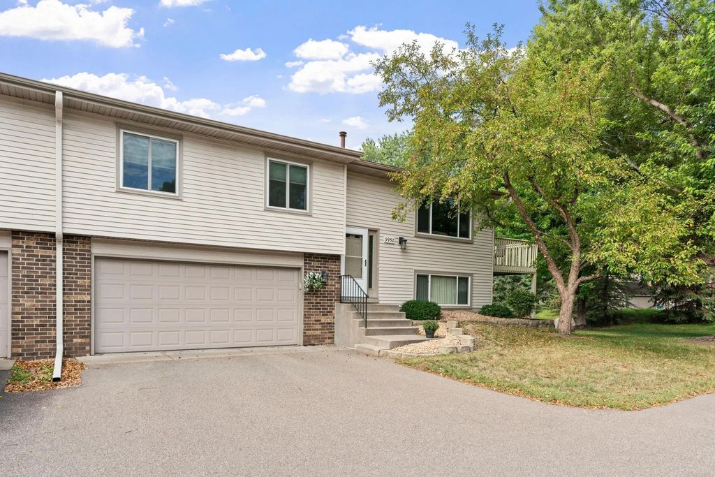 9952 107th Avenue N, Maple Grove