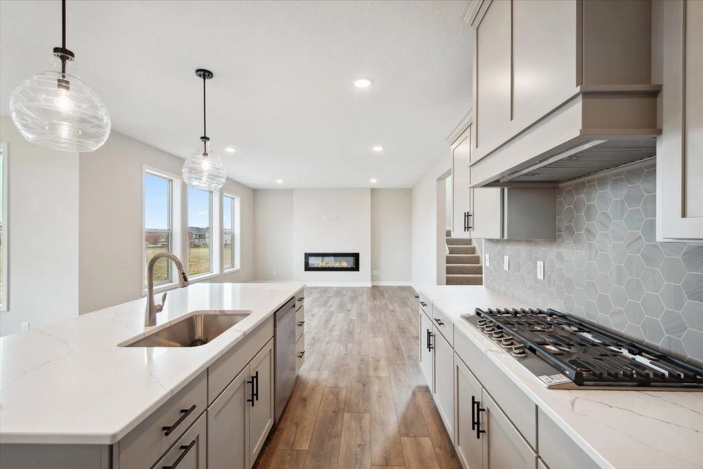 1267 Ardara Ridge Road, Rosemount
