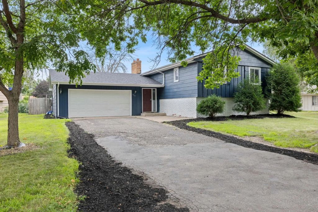 8117 Florida Court N, Brooklyn Park