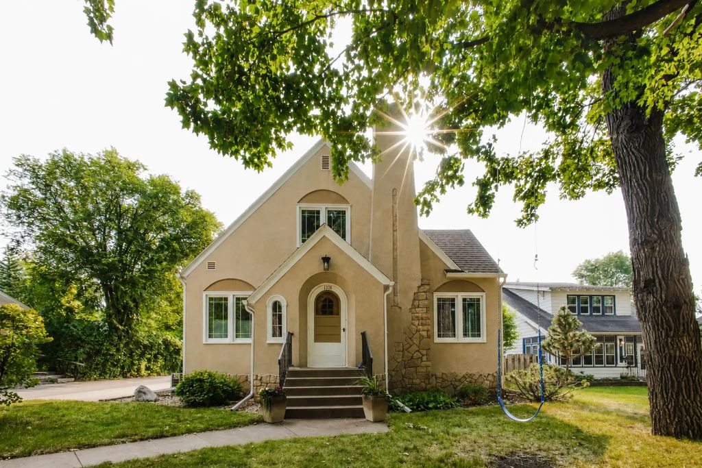 1101 Summit Avenue, Detroit Lakes