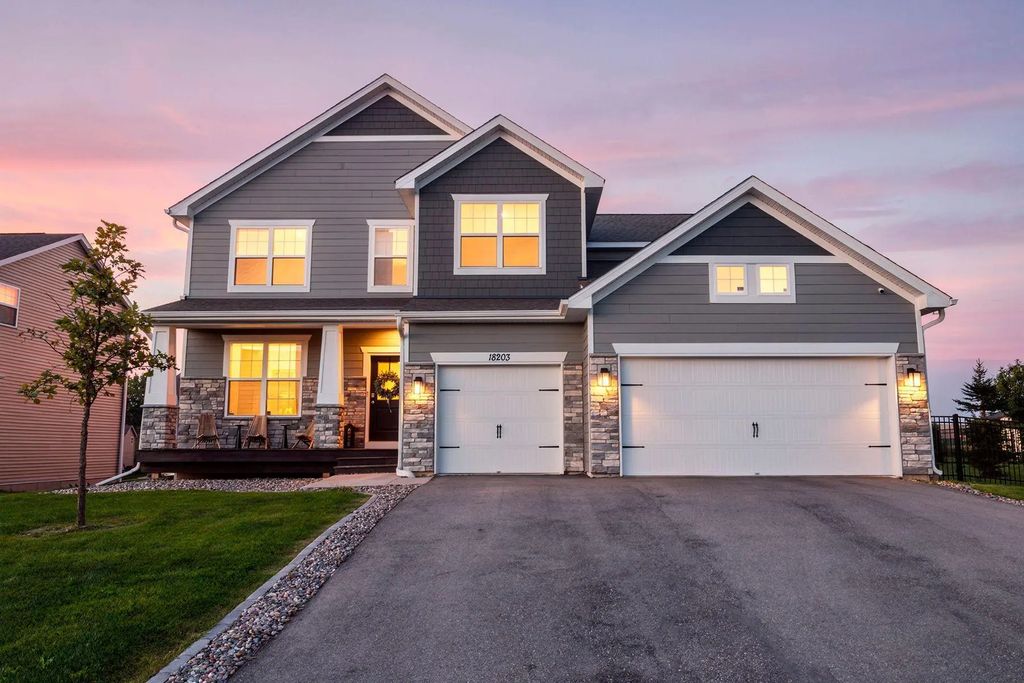 18203 Hideaway Trail, Lakeville