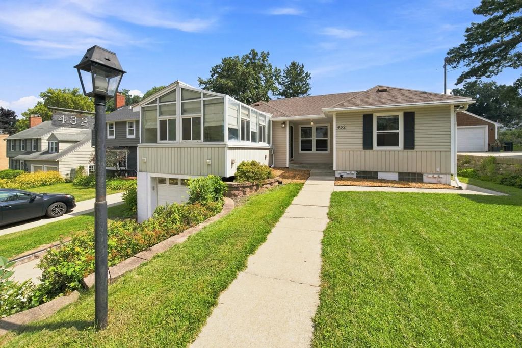 432 16th Ave Sw, Rochester