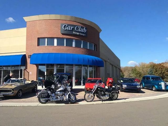 506 Moto Drive, Eagan