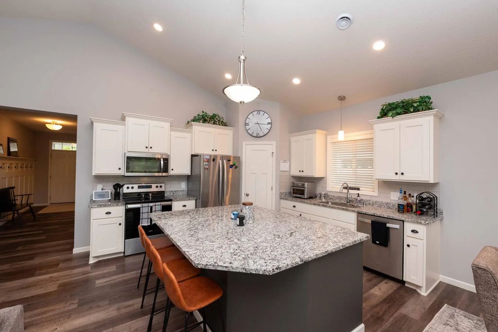 14946 Tiger Street Nw, Ramsey