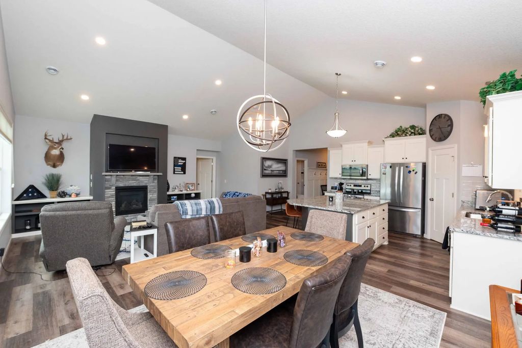 14946 Tiger Street Nw, Ramsey