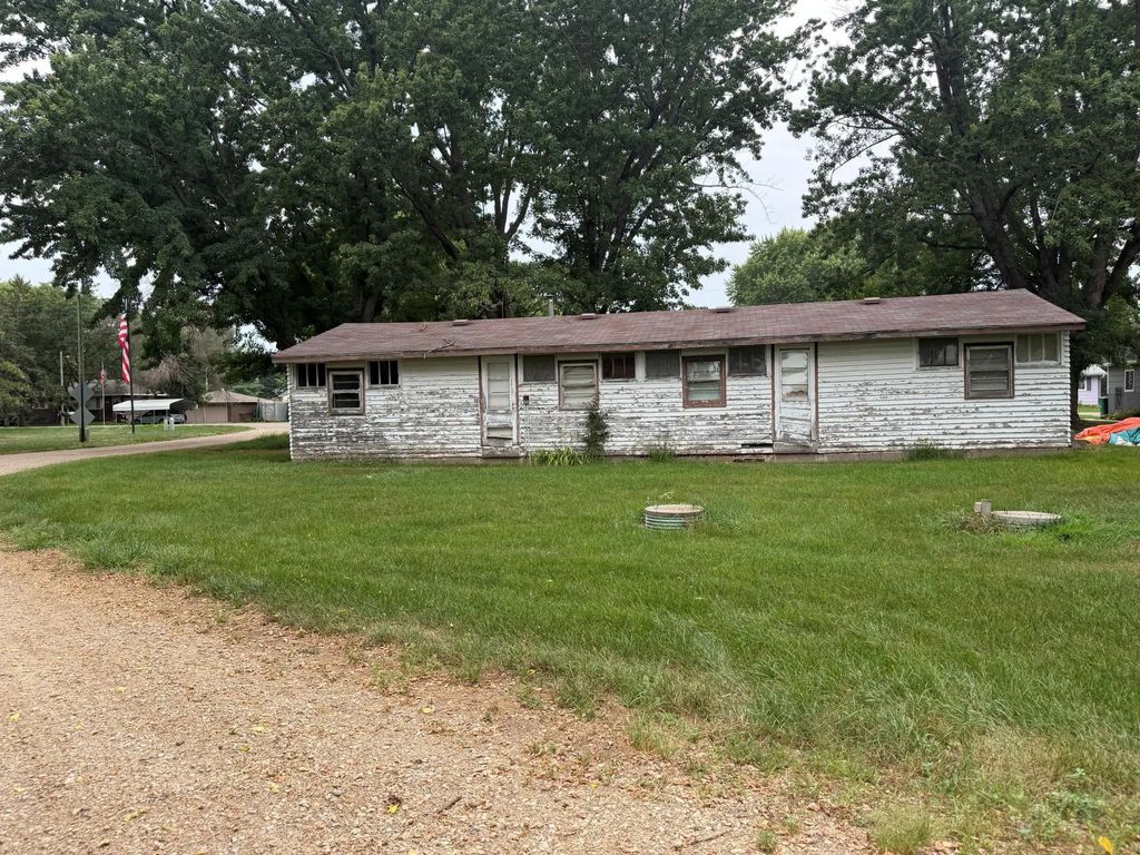 20130 Donnelly Avenue, Farmington