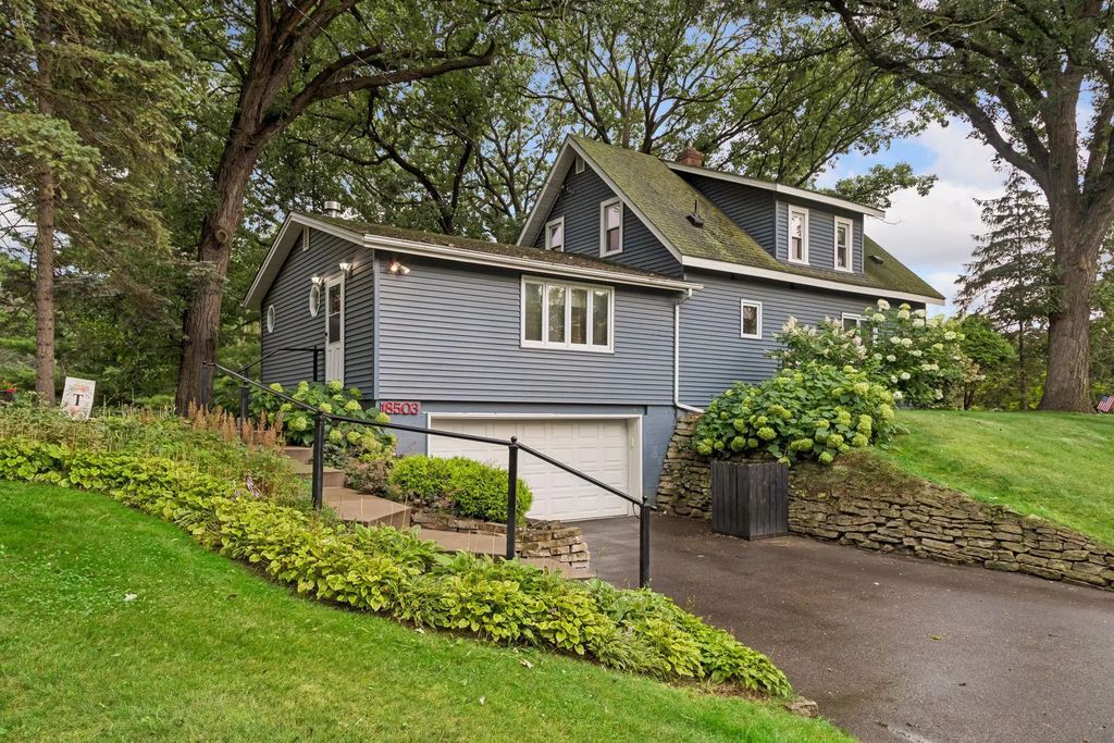 18503 Hanus Road, Minnetonka