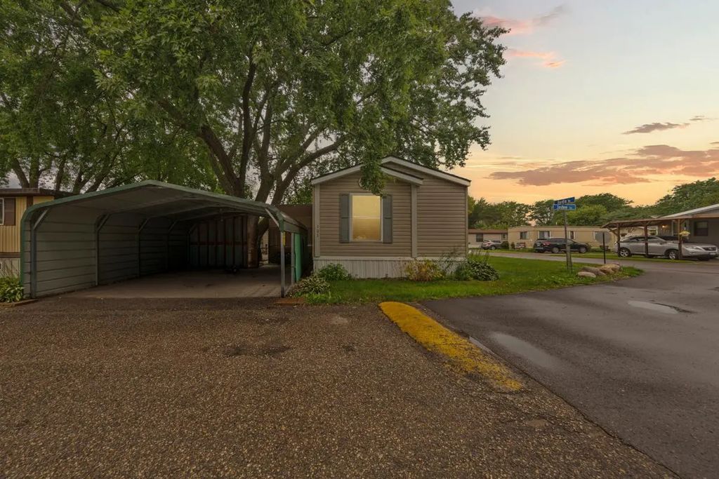 101 Jaybee Lane, Mankato