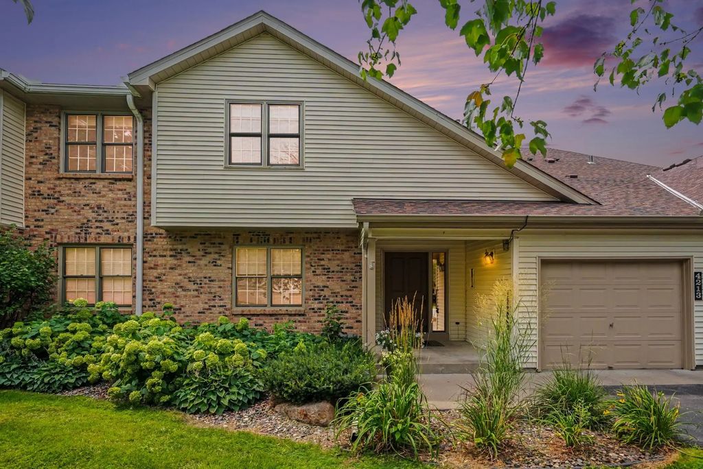 4213 Oakmede Lane 120d, White Bear Lake