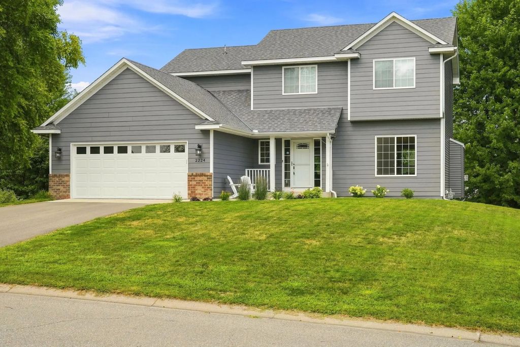 2224 Manuela Drive, Chaska