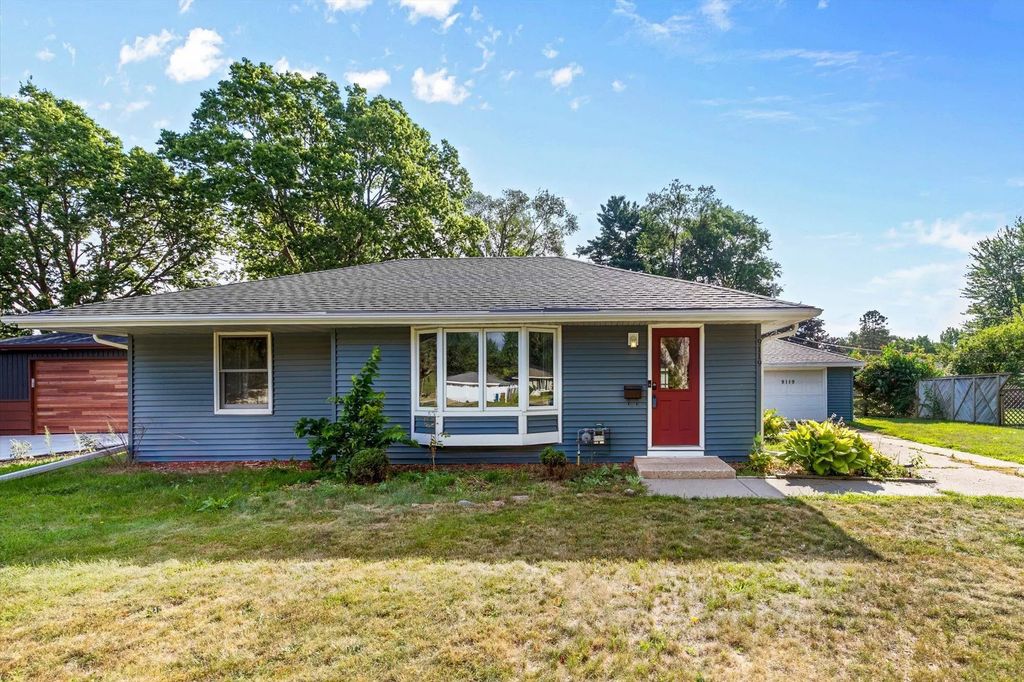 9119 Bloomington Avenue, Bloomington