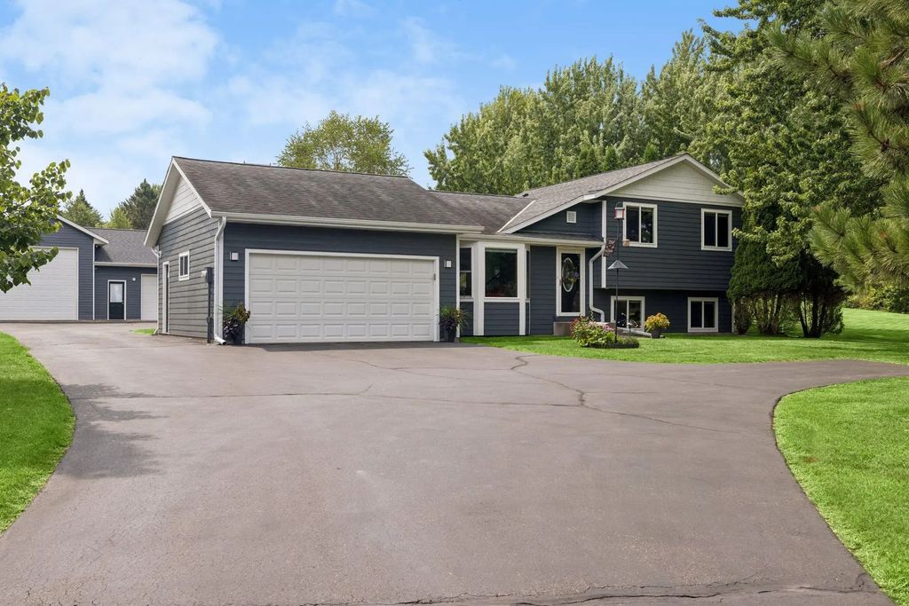 8255 Stillwater Boulevard N, Lake Elmo