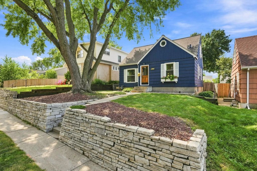 2840 Brunswick Avenue S, Saint Louis Park