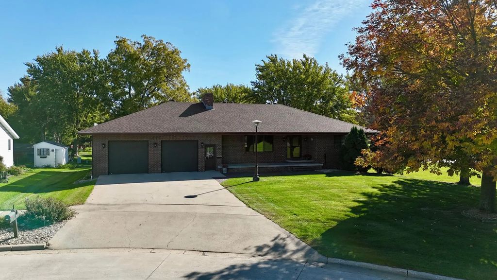 1604 Birchwood Place, Worthington