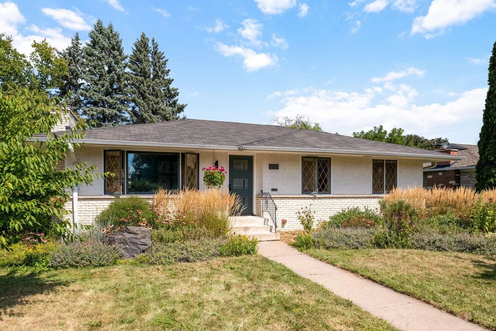 2401 Saint Anthony Boulevard, St Anthony