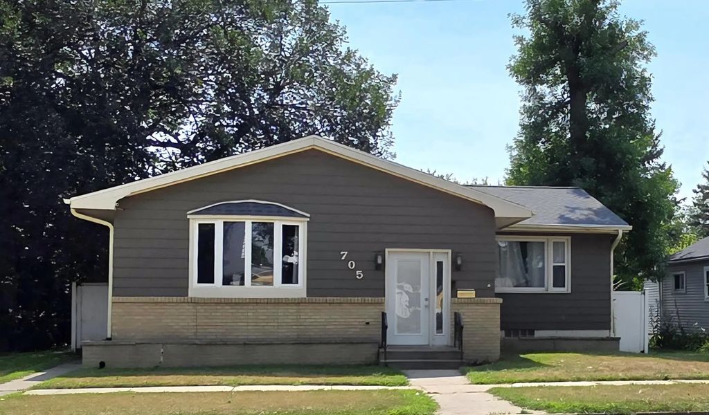 705 5th Street Sw, Valley City