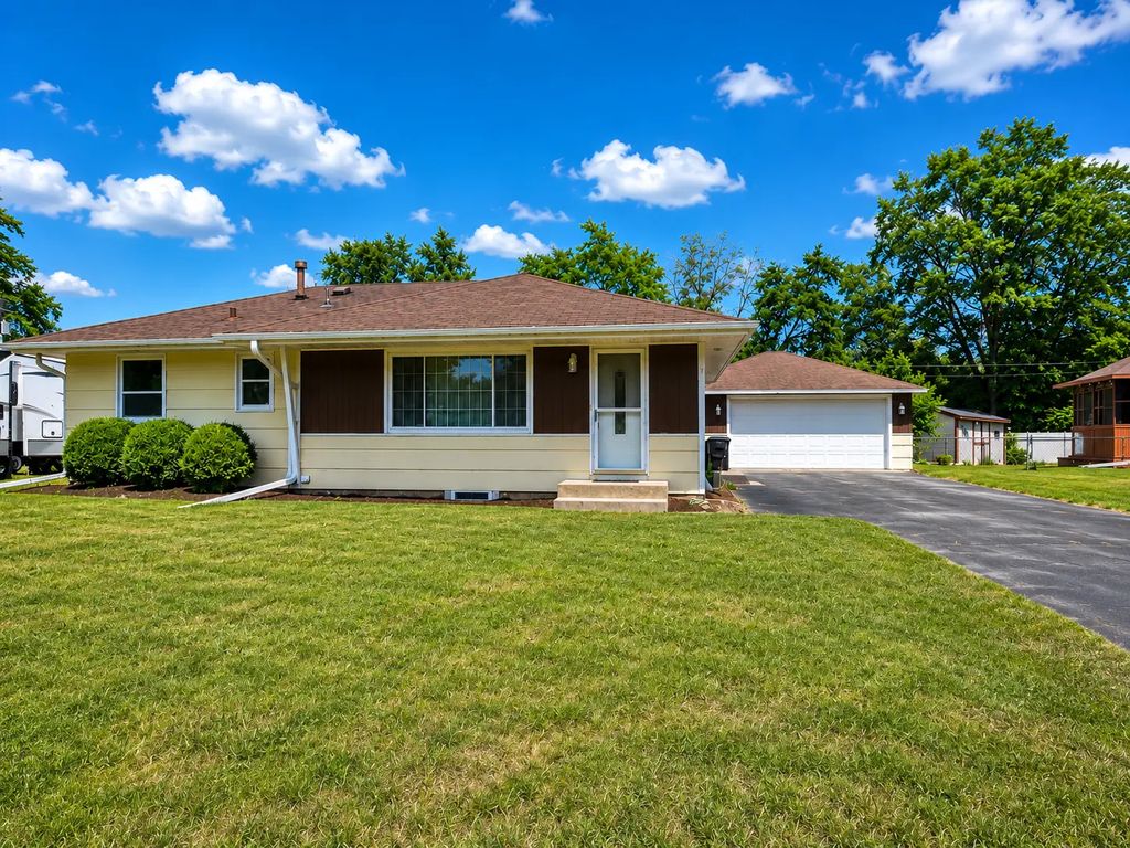 11219 Bittersweet Street Nw, Coon Rapids
