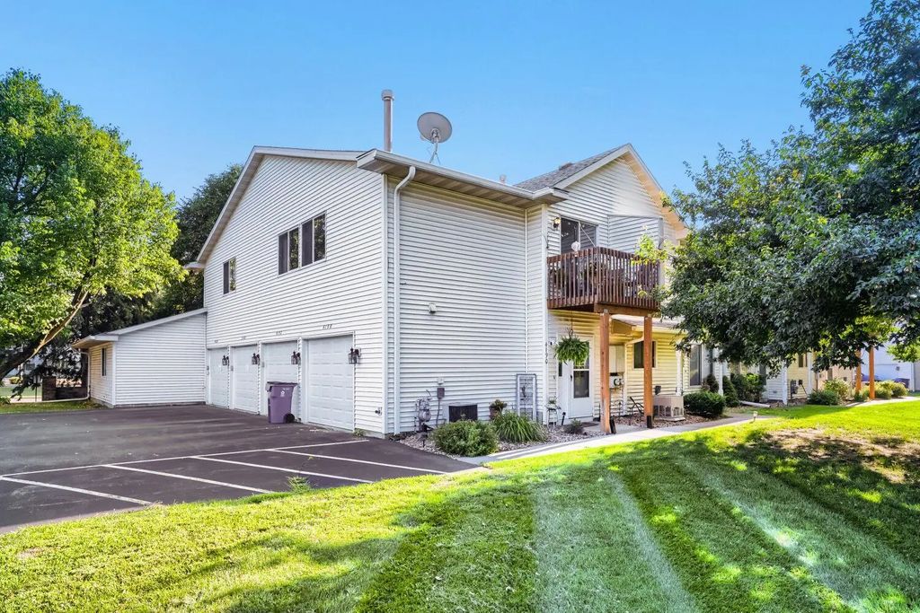 4190 White Bear Parkway 1207, White Bear Lake
